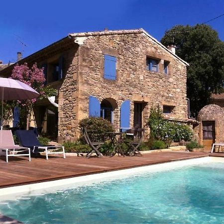 A Gauche Du Pont Hotel Vers Pont du Gard Exterior photo